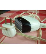 Vintage Rusian USSR shaver NEVA 3 bacelite 127/ 220v with case about 1960 - $33.94 CAD