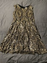 Eva Mendes X New York &amp; Company Black Gold Sequin Fit Flare Dress Size 6 - $421.62 MXN