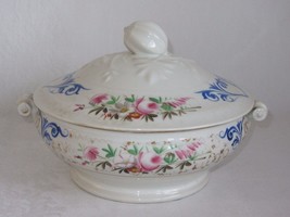 Vtg Covered Casserole Hand Painted Floral Heart Ceramic Gold Trim Fruit Handle - £15.26 GBP