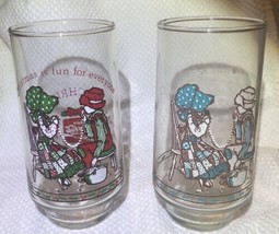 VTG 1970’s Coca Cola Holly Hobbie Christmas Drinking Glass Collector 2 Glasses - £8.57 GBP