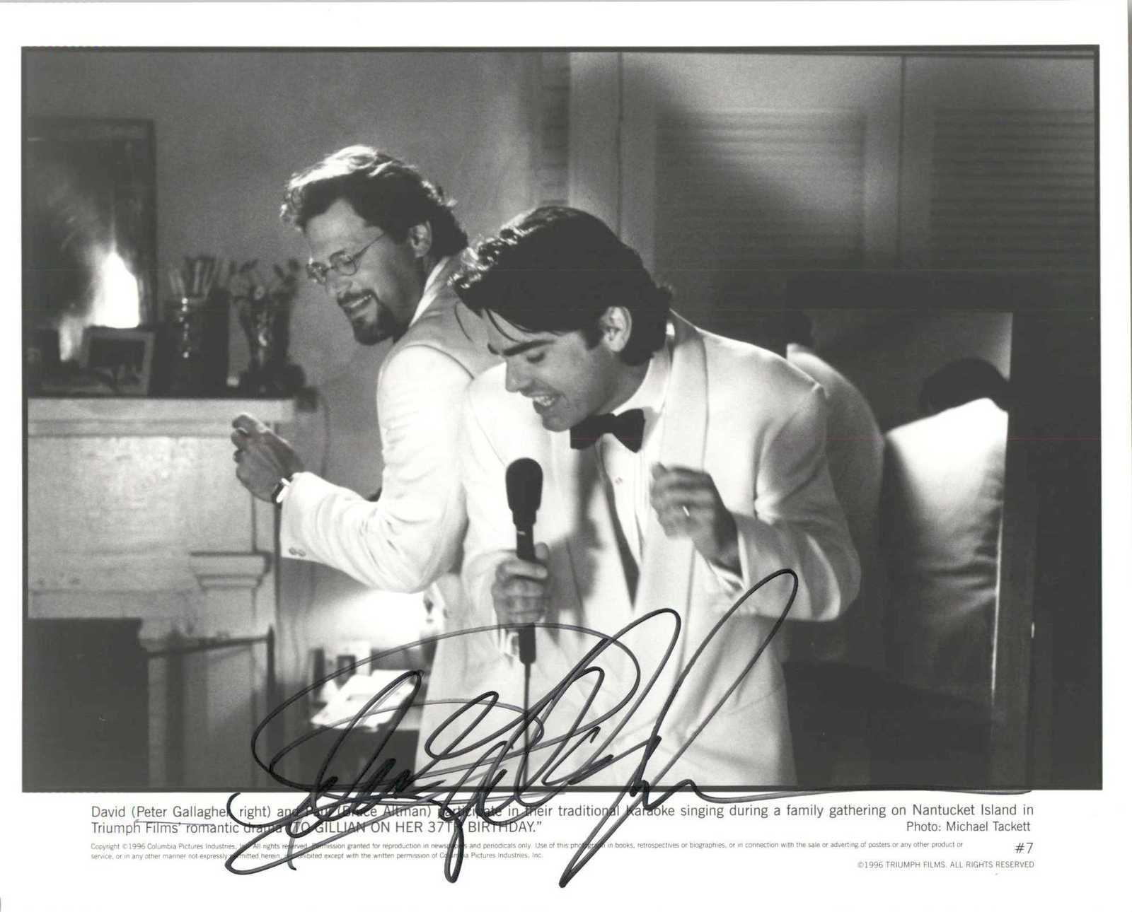 Peter Gallagher Signed Autographed Glossy 8x10 Photo - $39.99