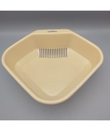 Vintage Rubbermaid Kitchen Sink Corner Plastic Strainer #5816 - $506.48 MXN