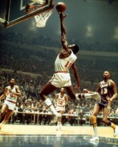 Willis Reed &amp; Wilt Chamberlain 8X10 Photo New York Knicks Ny Basketball Lakers - £3.94 GBP