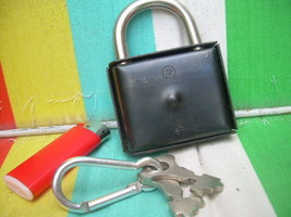 Vintage Russian Soviet Ussr Lock With 2 Keys NOS - $14.36