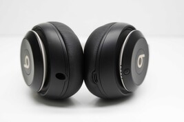 Beats Studio Pro Wireless Over-the-Ear Headphones MC2N4LL/A Black Gold image 5