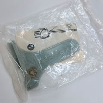 New Sears Kenmore Sewing Machine Needle Threader Green in bag tool Vintage - €10,30 EUR New Sears Kenmore Sewing Machine Needle Threader Green in bag tool Vintage - €10,30 EUR