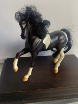 Breyers Reeves black &amp; white horse foal 5&quot; - $10.14