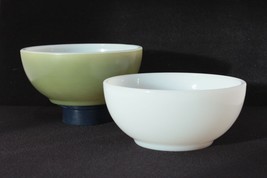2 Fire King Oatmeal/Cereal Bowls White and Green Excellent Condition - £8.99 GBP