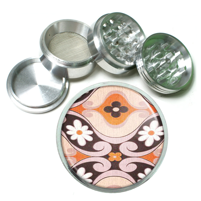 1960s Or 70s Mod Wallpaper 8 4Pc Aluminum Grinder 043