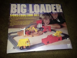 Vintage 1977 Ideal Toy BIG LOADER Construction Set - £48.33 GBP