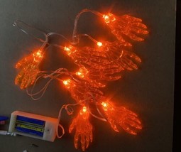 Midwest-CBK Halloween Spooky Scary Light Up Hands Hanging 3 Foot Light String - £11.77 GBP