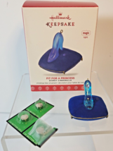 Hallmark Disney Cinderella&#39;s Lighted Slipper Fit For A Princess Ornament  2017 - £7.62 GBP