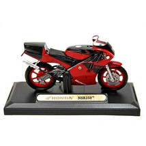 Honda NSR250 Red/Black Motorcycle Model, Motormax Scale 1:18 - £32.14 GBP