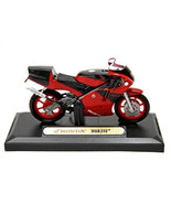 Honda NSR250 Red/Black Motorcycle Model, Motormax Scale 1:18 - $761.00 MXN