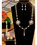 &quot;Reinvented Vintage&quot; OOAK Faux Pearl Drop Pendant Necklace &amp; Dangle Earr... - £51.95 GBP