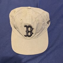 New Era Boston Red Sox Green with black logo adjustable baseball cap - $14.84