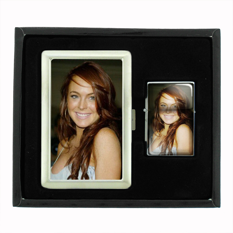 Lindsay Lohan Sexy Smiling Photo Cigarette Case Oil Lighter Set 432