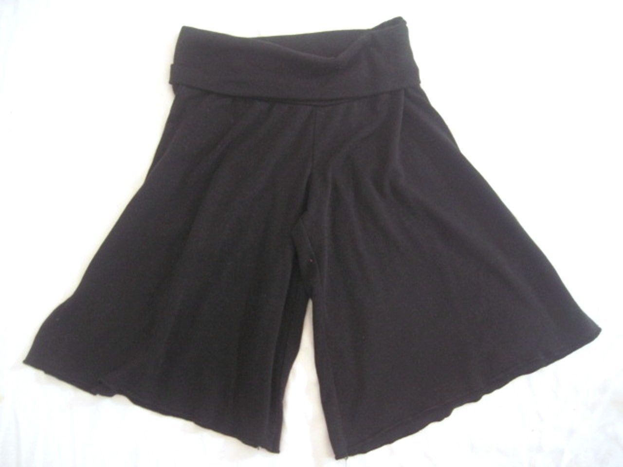 Girl's Size XS  4/5  Xhilaration Black Stretch Wide Leg Crop Pants Rolled  Waist - $8.61
