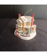 Thomas Kinkade Christmas Light-Up Ornament &quot;A Holiday Gathering&quot; - $167.60 MXN