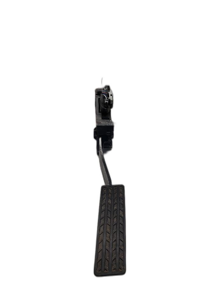 ACADIA    2008 Accelerator Parts 1260446 - $39.60
