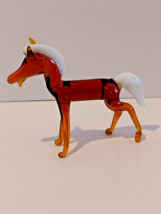 Vintage Murano Style Mini Blown Glass Horse 2&quot; H x 2.75&quot; L Brown White Mane/Tail - £15.69 GBP