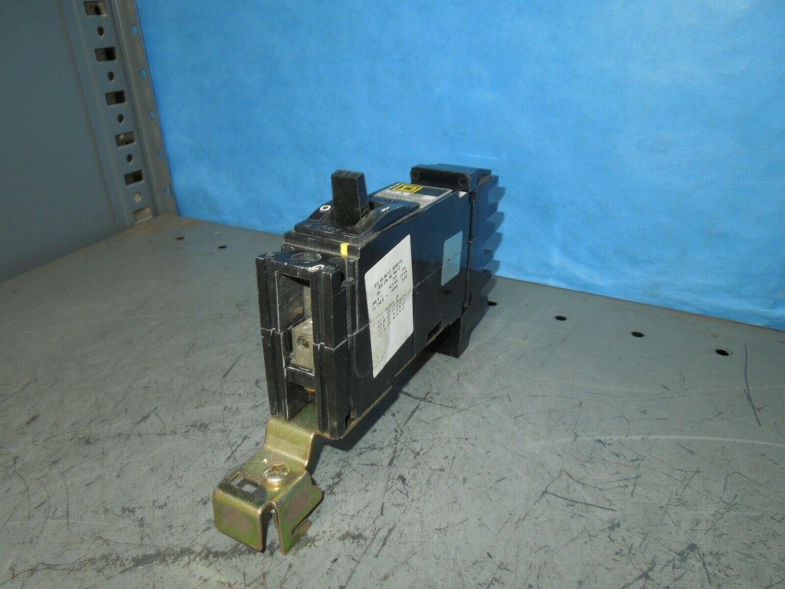 Square D FH16020C I-Line Circuit Breaker C-Phase 20A 1P 277V AC 125V DC ... - $20.00