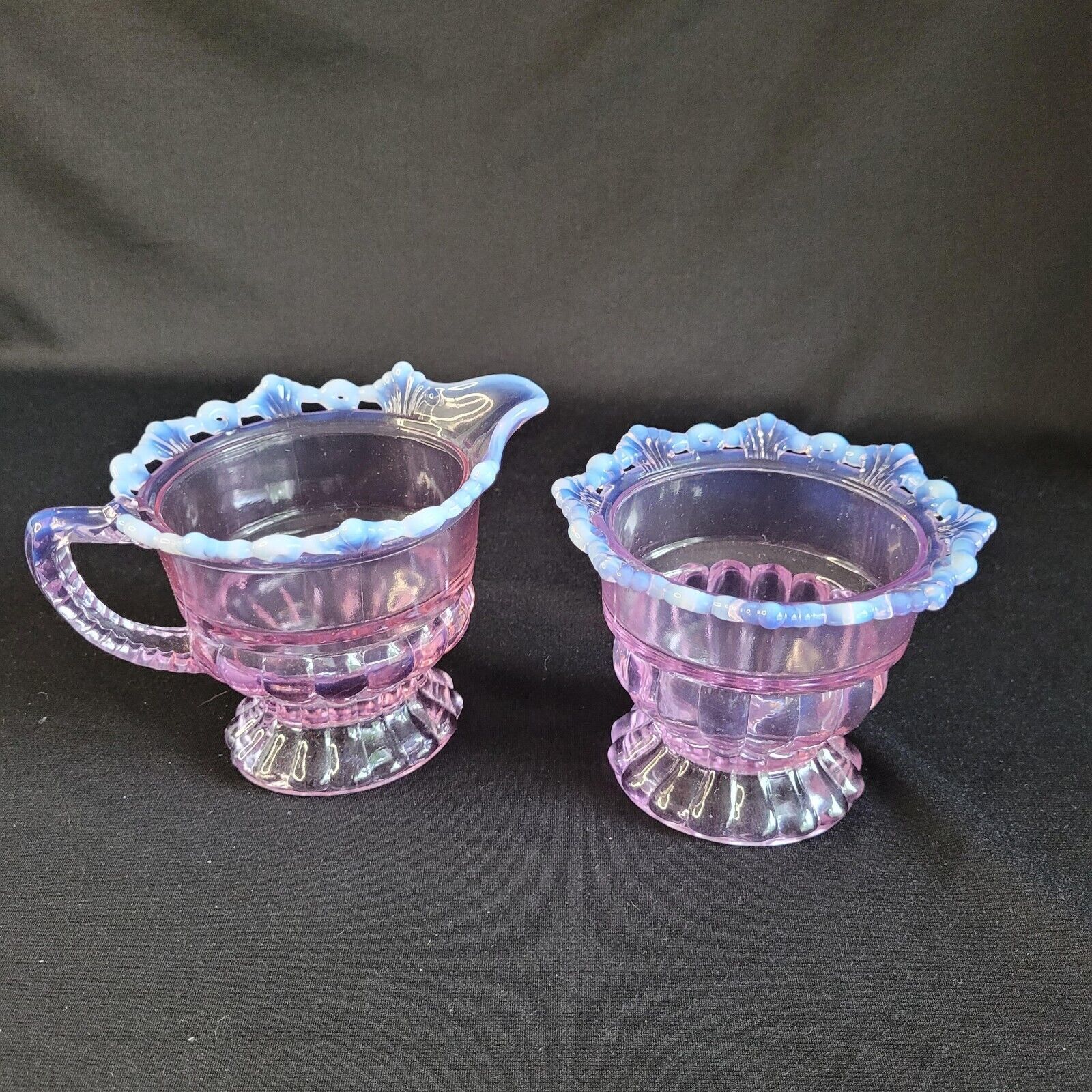Rare Westmoreland Glass Ring And Petal Lilac Purple Opalescent Sugar & Creamer - $98.99