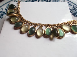 Necklace of Green Cabochon Set Stones on Gold Tone Chain With Lobster Claw Clasp - £19.98 GBP