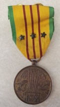 Vintage Rebublic of Vietnam Service Ribbon Medal With 3 Stars USA - $18.61