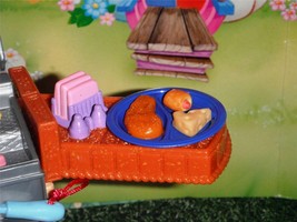Rement Miniature Chicken Dinner Blue Plate fits Fisher Price Loving Family Dolls - £4.73 GBP