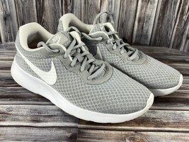 Nike Womens Tanjun 812655-010 Gray Mesh Running Shoes Sneakers - Size 8.5 - £19.37 GBP