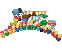 Fisher Price Little People ~ Nursery/Circus/Family/Dog ~ Lot of 34 (17 Figures) - £57.52 GBP