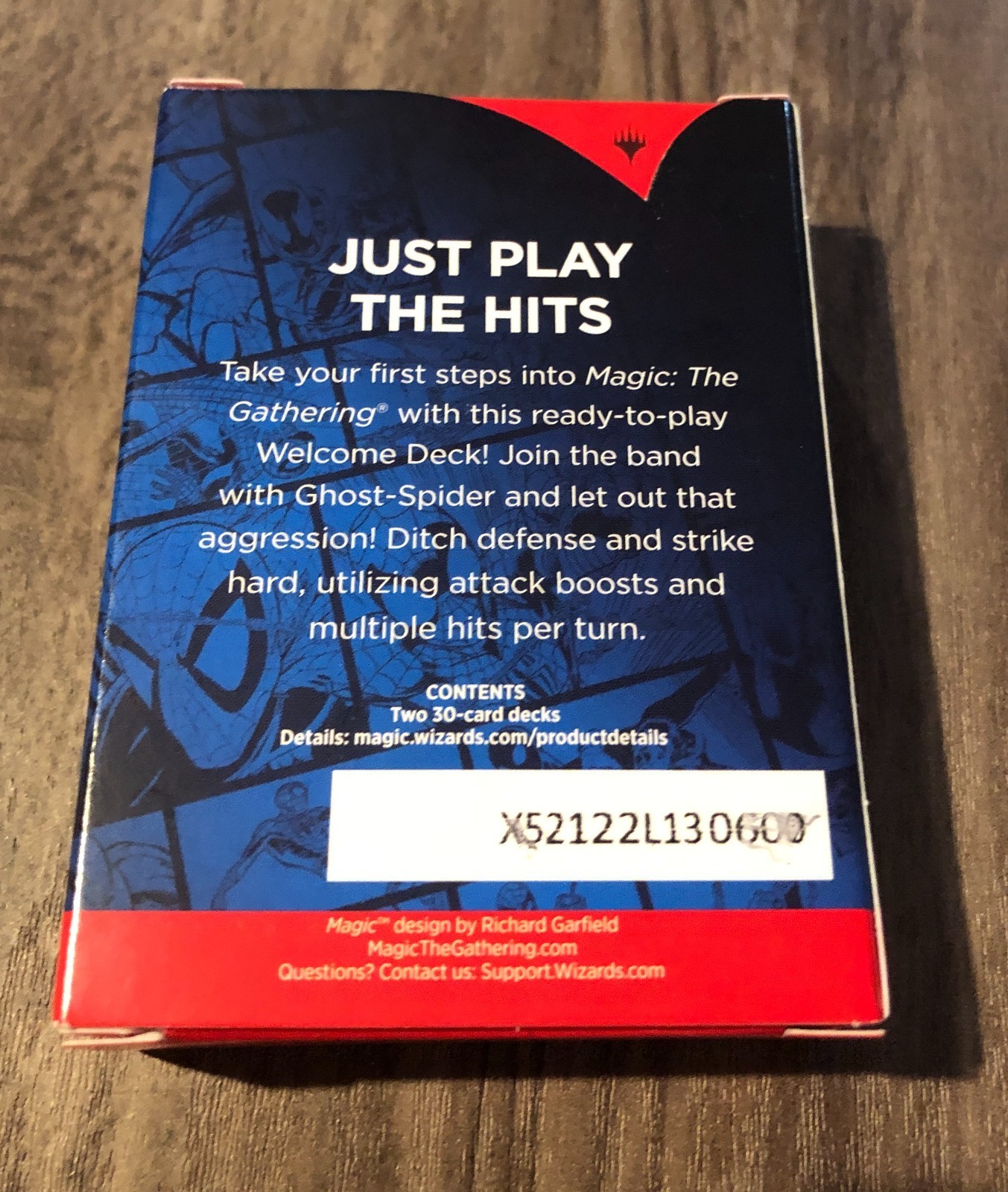 NYCC 2025 HASBRO MAGIC THE GATHERING SPIDER-MAN WELCOME DECK RED GWEN STACY Item image 3