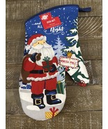 Christmas House Oven Mitt - $201.45 MXN
