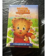 The Daniel Tiger&#39;s Neighborhood Mini Library (Boxed Set) - $267.42 MXN