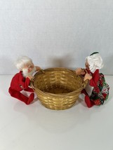 Annalee Santa and Mrs. Claus with Basket 1970s Made in USA Christmas Decor - $14.03