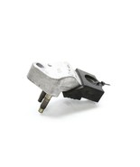 2000-2005 TOYOTA CELICA GT FRONT RIGHT MOTOR MOUNT BRACKET P5450 - $43.99