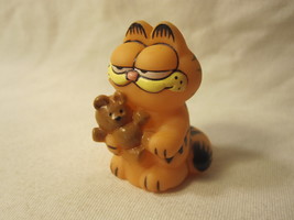 vintage 1981 Garfield w/ Teddy Bear 1.5&quot; Soft Rubber Figure pencil topper - $10.00