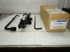 FORD 8L8Z-17080-B Jack with Handle and Wrench   OEM NOS - $49.32