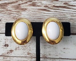 Vintage Napier Clip On Earrings - White Oval with Large Gold Tone Halo Statement - £11.98 GBP