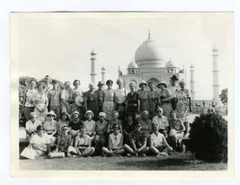 Tour Group Photo at Taj Mahal India 1970&#39;s - £14.22 GBP