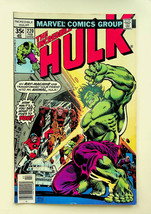 Incredible Hulk #220 (Feb 1978, Marvel) - Good+ - £3.99 GBP