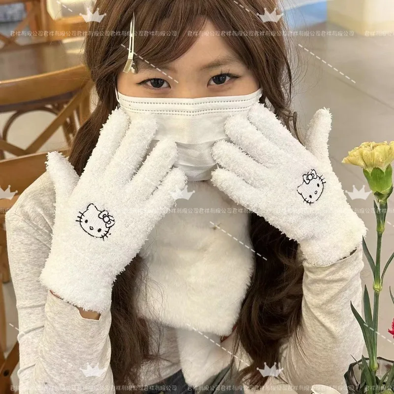 2023 New Sanrio Stuff Hello Kitty Cycling Plush Gloves Winter Women Thickened - £6.86 GBP