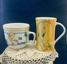 Vintage looney Tunes collection of 2 Tweety bird white yellow mugs from Six Flag - £15.08 GBP