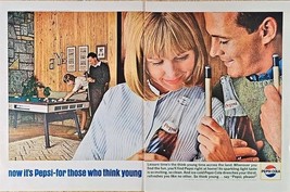 PEPSI-COLA - Pool Hall Man Cave-Couples - Centerfold 1964 Vintage Print Ad - $14.63 CAD