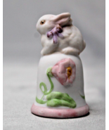 Enesco Bunny Rabbit Thimble Bisque 1988 Pink Flowers White 2&quot; G.G. Santiago - £7.59 GBP