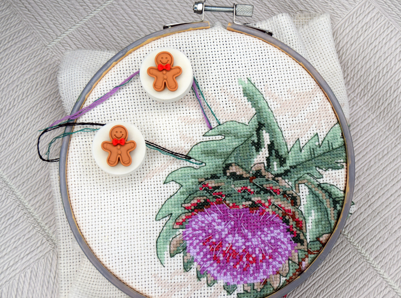 Cross stitch pattern holder needle minder for embroidery Magnetic floss bobbins - $20.90