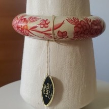 Hand Painted Bangle Bracelet Wood White Red Floral NEW Vintage 8.75&quot; Handmade - £19.58 GBP