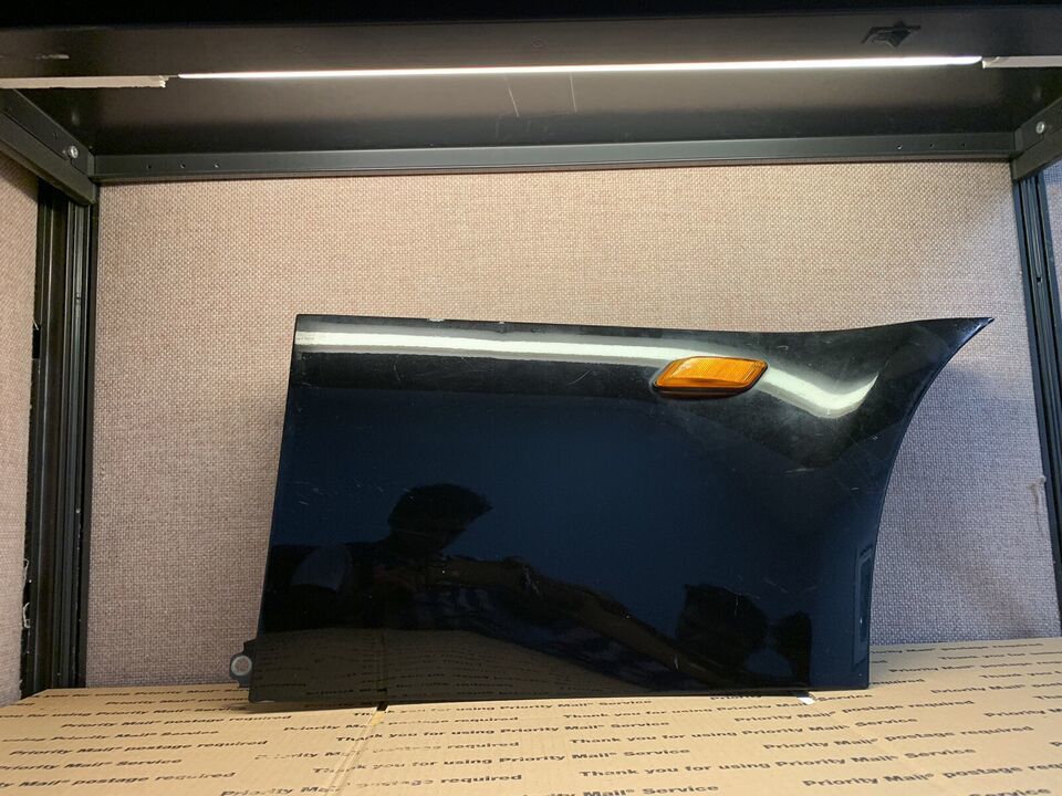 1996 - 2002 BMW Z3/E36 ROADSTER COUPE FRONT RIGHT FENDER QUARTER PANEL B... - $52.46