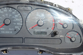 2003-2004 FORD MUSTANG DASHBOARD INSTRUMENTAL GAUGE CLUSTER K2735 image 4